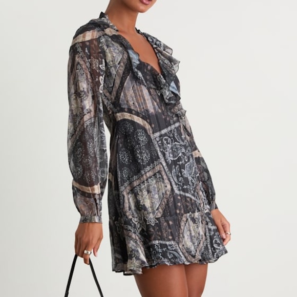 Lulus Dresses & Skirts - Lulus Claire Dark Navy Boho Print Wrap Mini Dress Blue - Size M